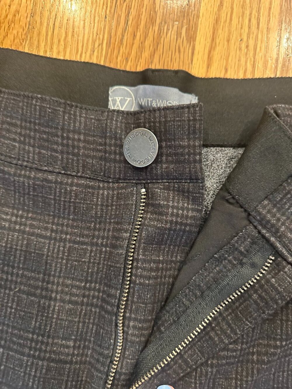 Wit & Wisdom Black & Light Gray Plaid Trousers Women's Size 16